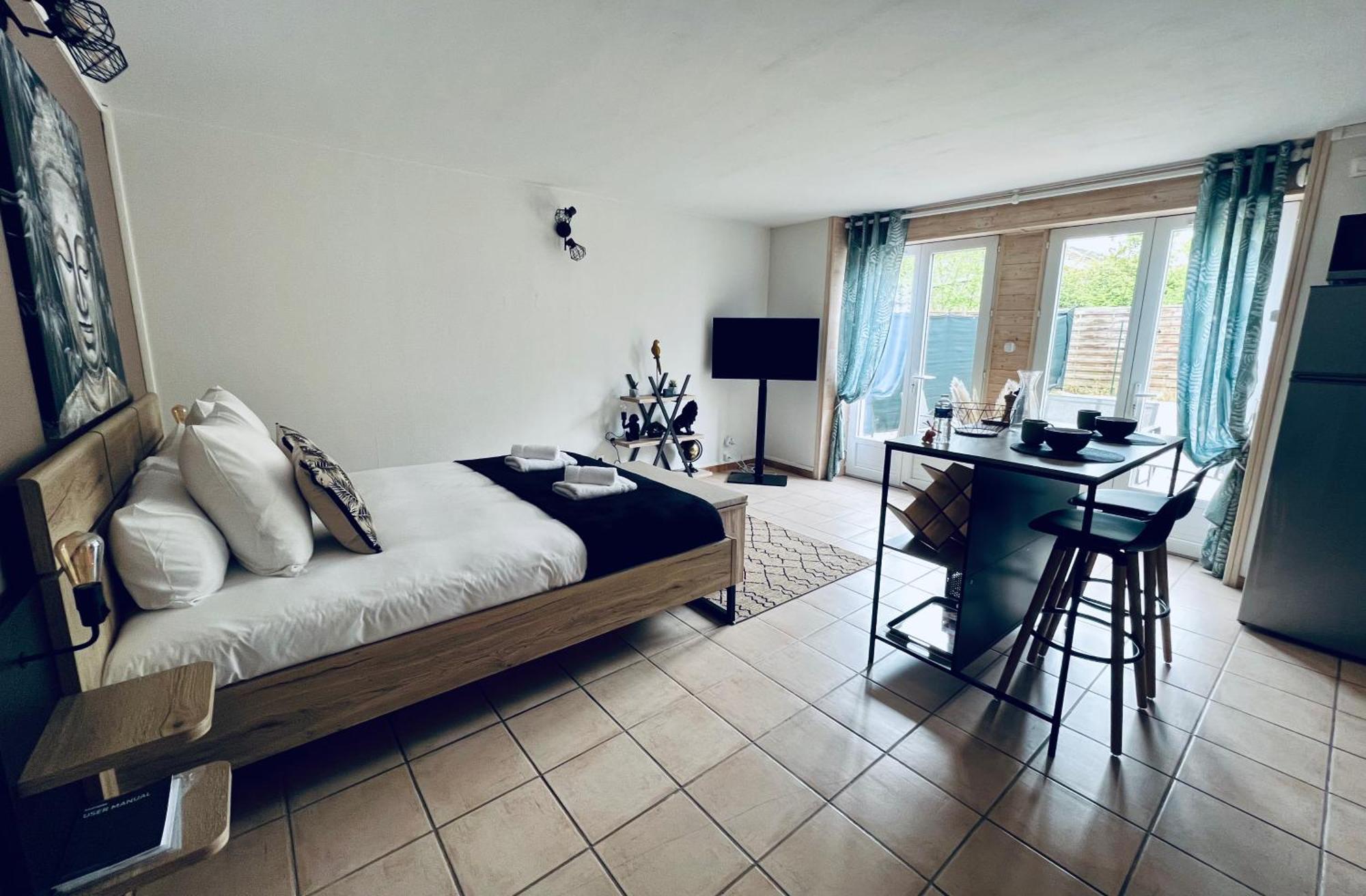 "Le Studio Bouddha" Studio Avec Terrasse, Centre Ville, Proche Gare, By Primo C0Nciergerie Nevers Exteriér fotografie