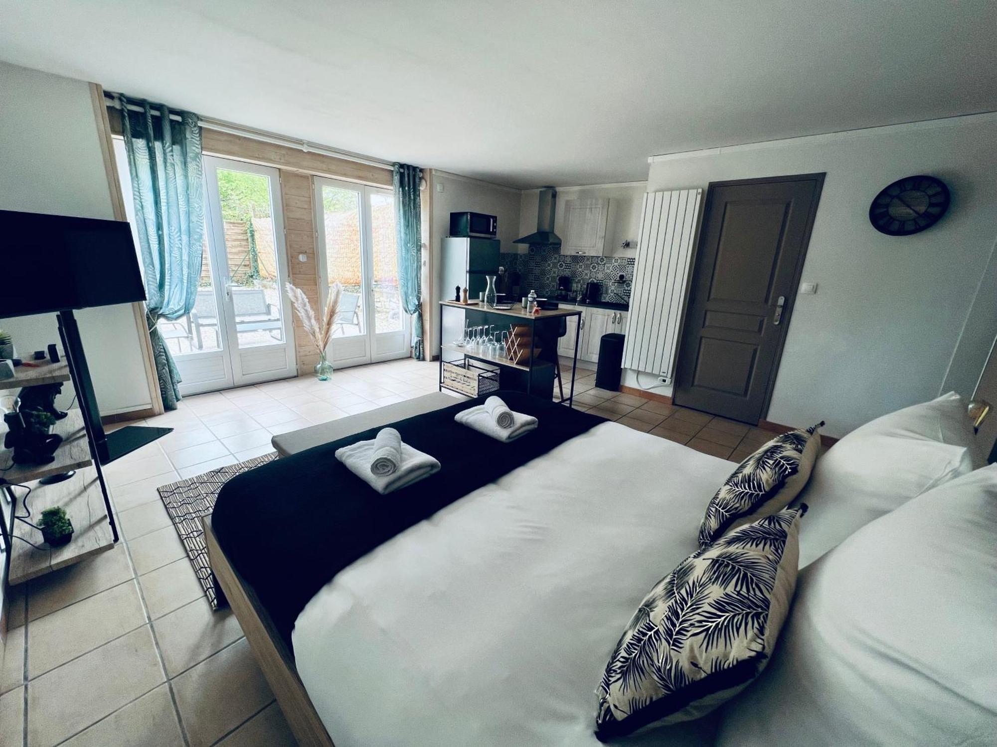 "Le Studio Bouddha" Studio Avec Terrasse, Centre Ville, Proche Gare, By Primo C0Nciergerie Nevers Exteriér fotografie